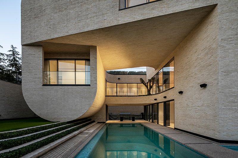 the central courtyard villa 5