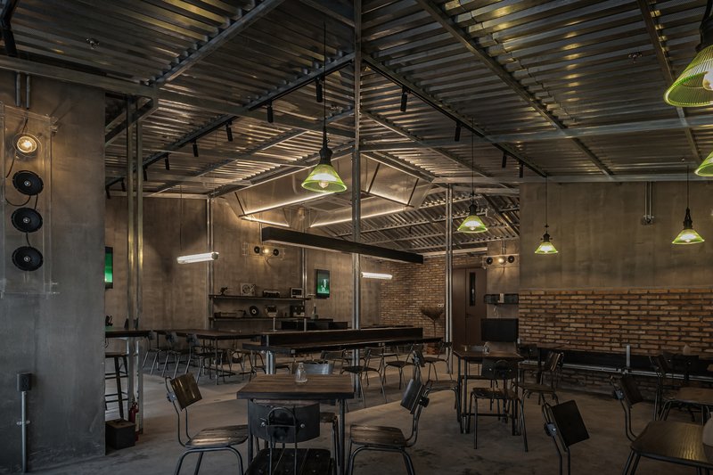 Café An Miên Lumière / xưởng xép - Fotografia de Interiores, Cadeira, Iluminação, Viga