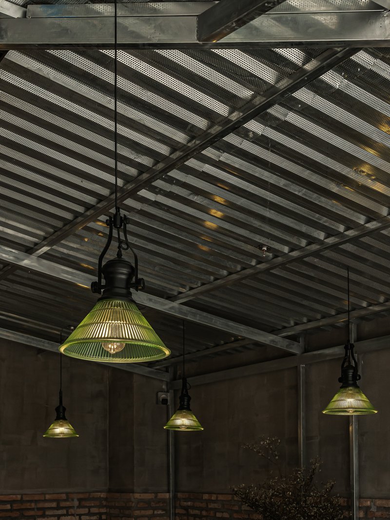 Café An Miên Lumière / xưởng xép - Fotografia de Interiores, Iluminação, Viga