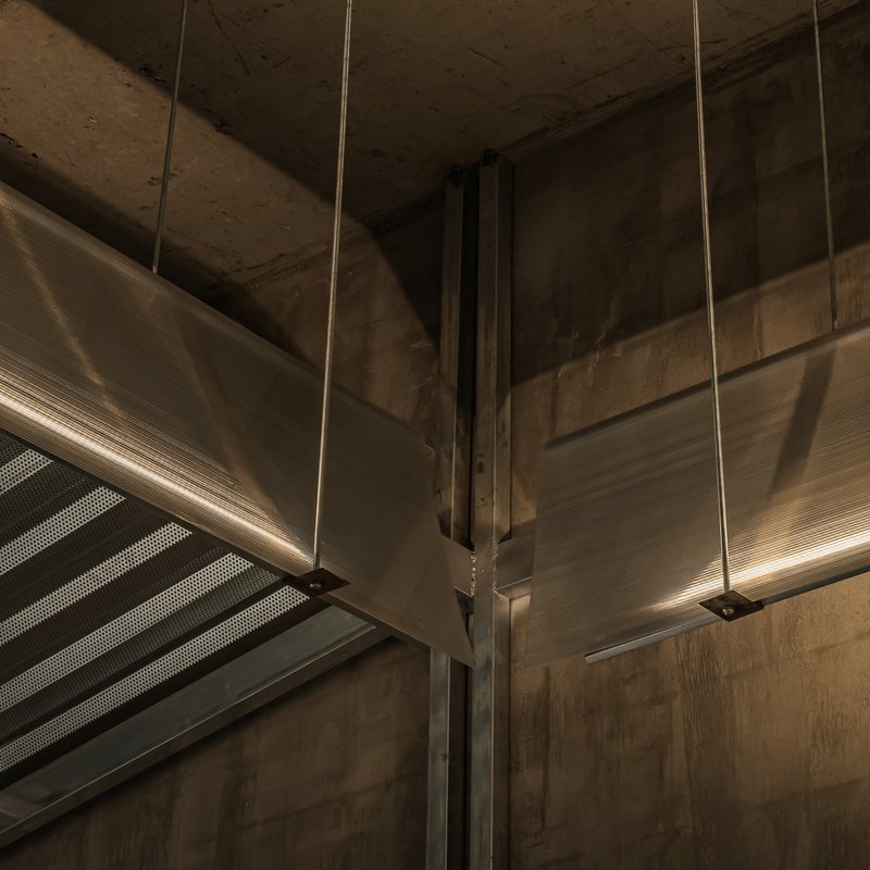 Café An Miên Lumière / xưởng xép - Imagem 25 de 30