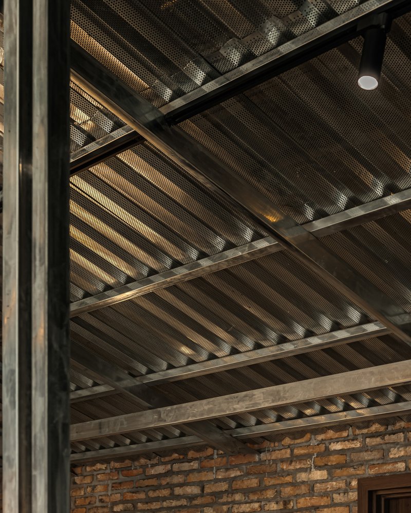 Café An Miên Lumière / xưởng xép - Imagem 11 de 30