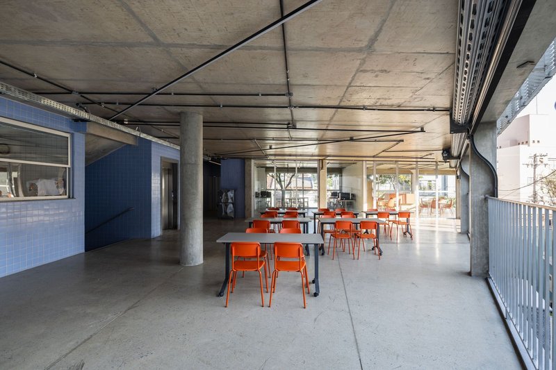 Colégio Alumnus / BIRI + Estúdio Pedro Haruf + MOBIO Arquitetura - Fotografia de Interiores, Sala de Jantar, Cadeira