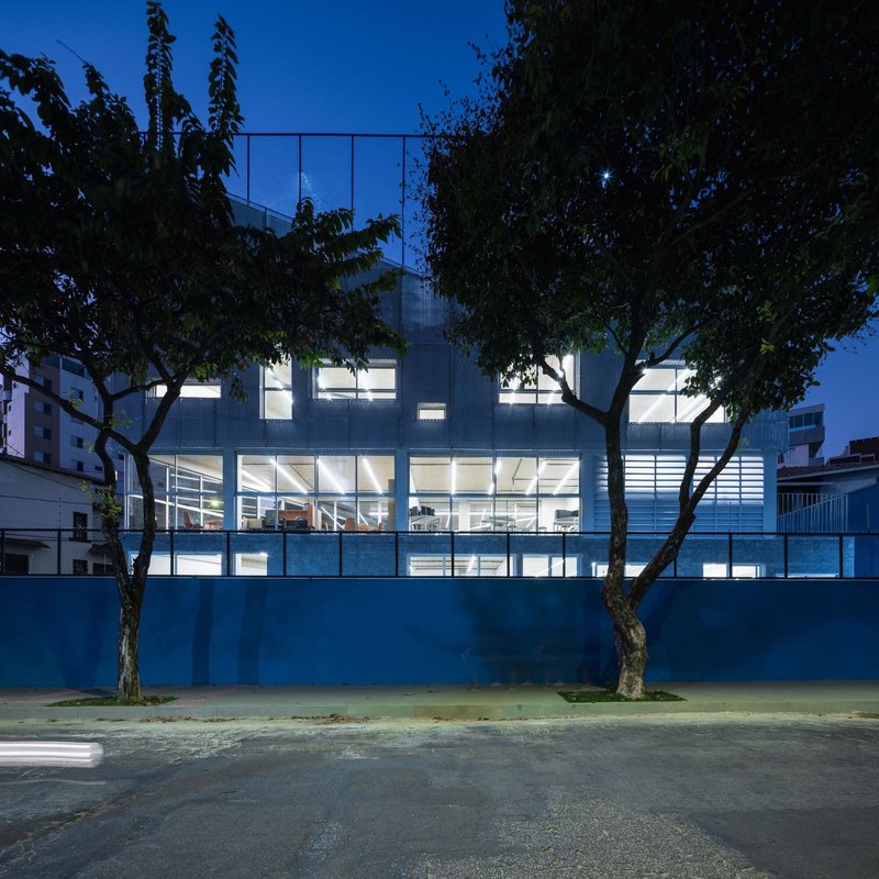 Colégio Alumnus / BIRI + Estúdio Pedro Haruf + MOBIO Arquitetura - Fotografia de Exterior, Janela