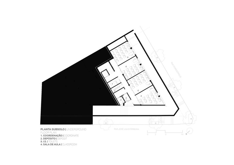 Colégio Alumnus / BIRI + Estúdio Pedro Haruf + MOBIO Arquitetura - Imagem 34 de 47