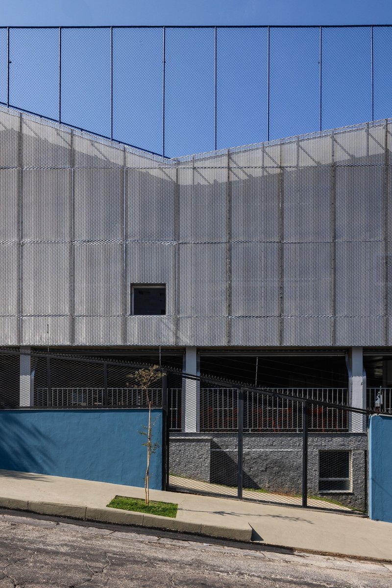 Colégio Alumnus / BIRI + Estúdio Pedro Haruf + MOBIO Arquitetura - Fotografia de Exterior