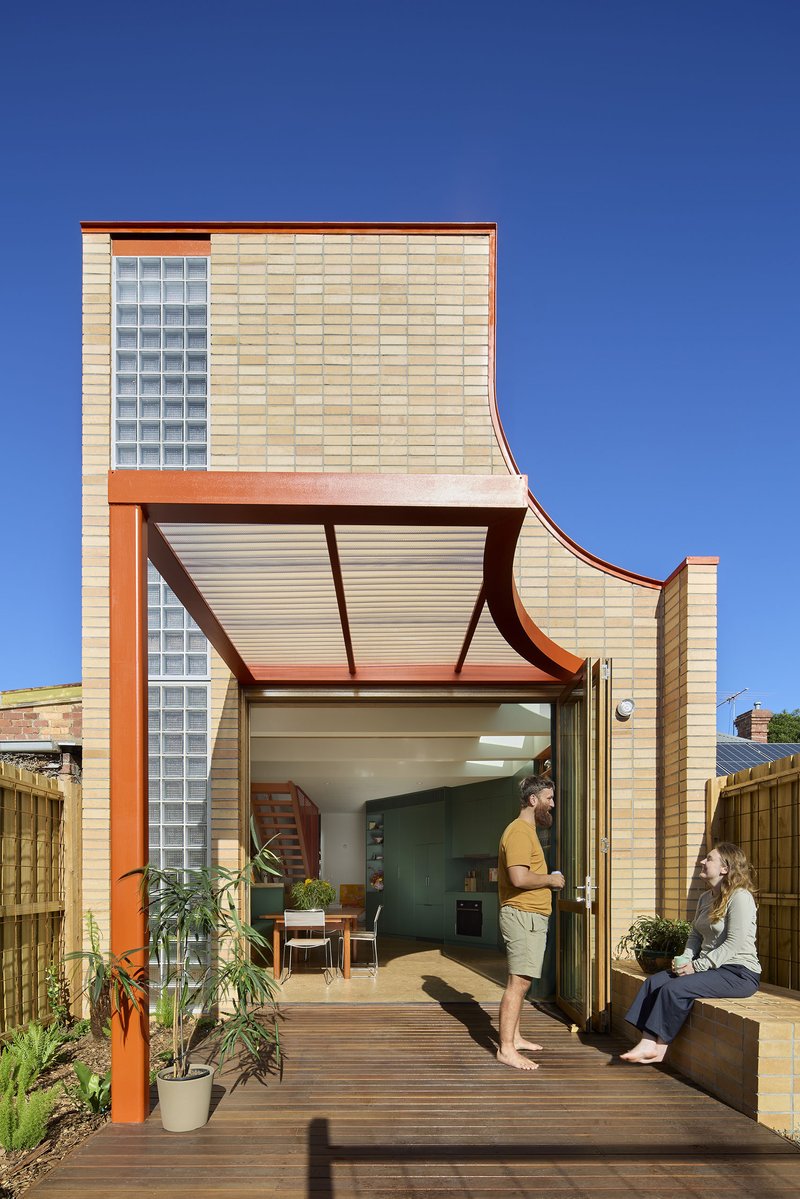 Uma Casa para Encontros / Sibling Architecture - Fotografia de Exterior, Madeira