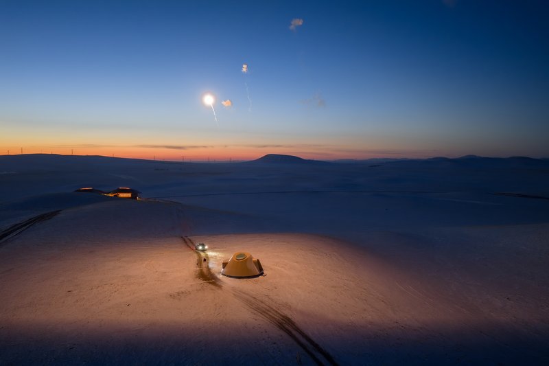 Volcano-In Hotel of Arrivals / PLAT ASIA - Exterior Photography