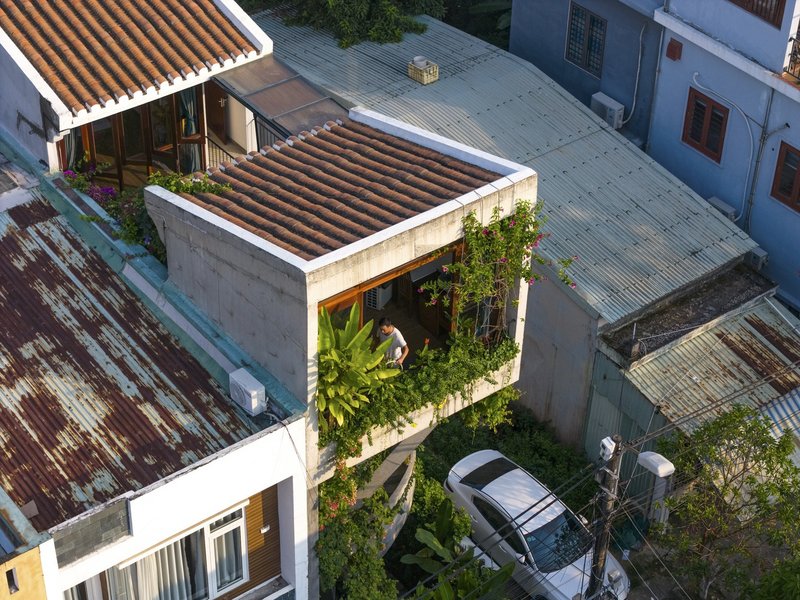 Urban Sanctuaries: Creating Peaceful Homes Amidst City Chaos - Image 14 of 18