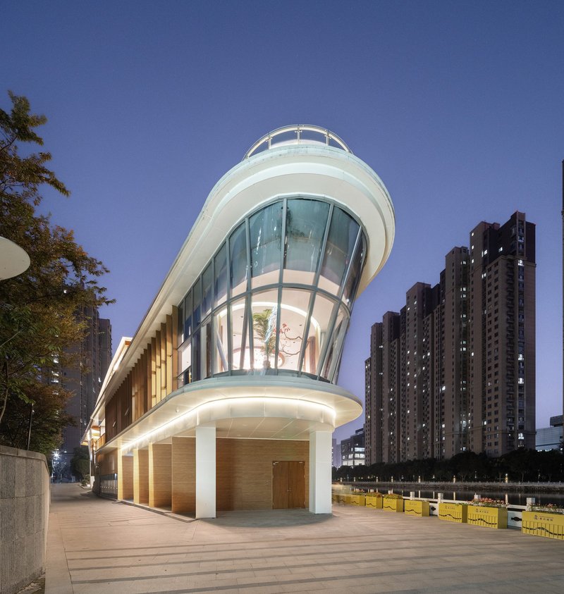 The Canopy Pavilion by the Canal